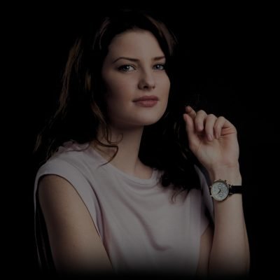 watches_dark_banner_woman